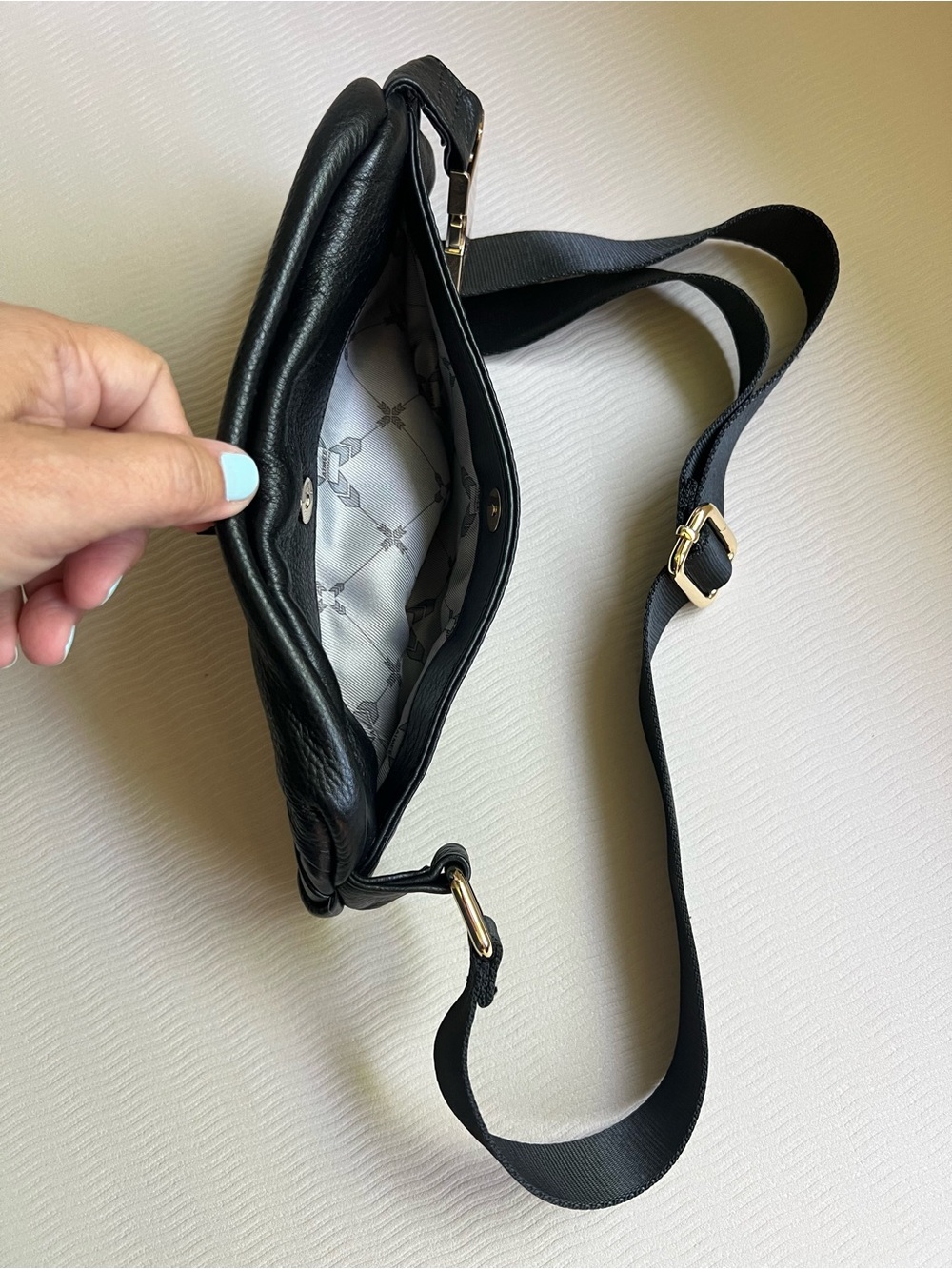 Aimee Kestenberg Milan Bum Bag Black Leather Crossbody Belt Bag NWOT - Picture 4 of 7